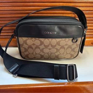 COACH Graham Crossbody In Signature Canvas